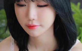 分享Addielyn(에디린)的网袜之美，看来腿真的会说话哦！