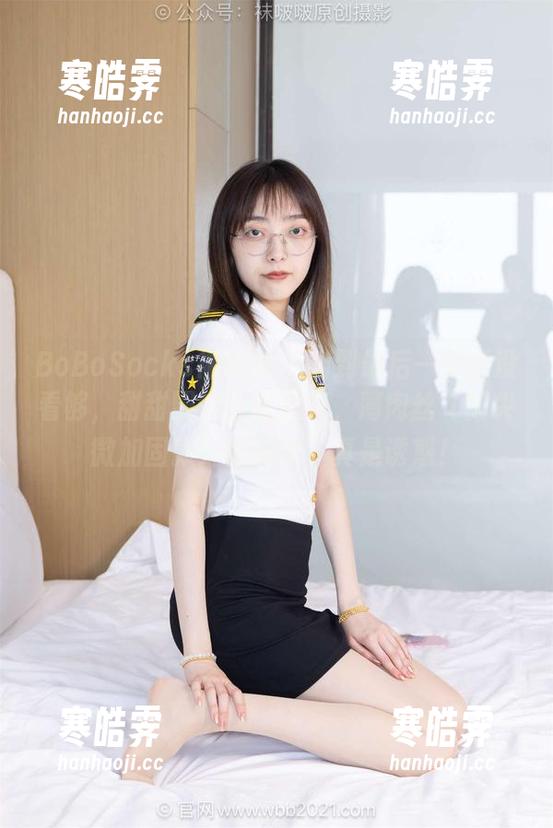 BoBoSocks袜啵啵 - 翻到最后一页还没看够，甜甜圈的全套图集，薄肉丝（脚尖微加固款）的花絮，真是诱惑！
