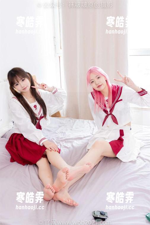 BoBoSocks袜啵啵 - 看看这黑色美甲，稚予的原图让人心动，下载吧，给你不一样的体验！