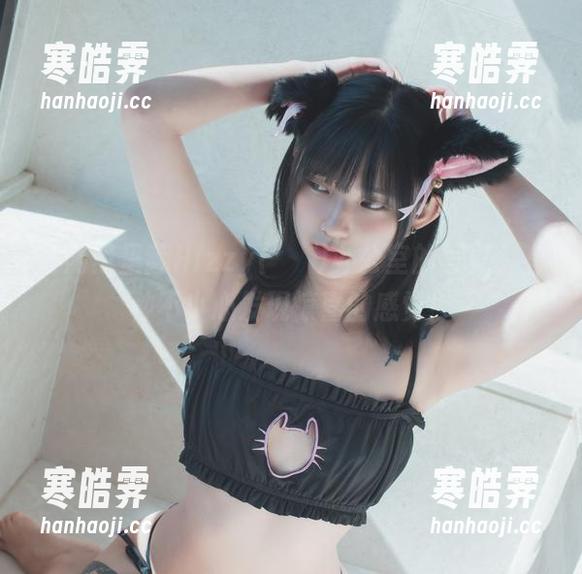 在网盘里翻Hizzy(히지)办公室的写真，有种不小心发现惊喜的感觉！