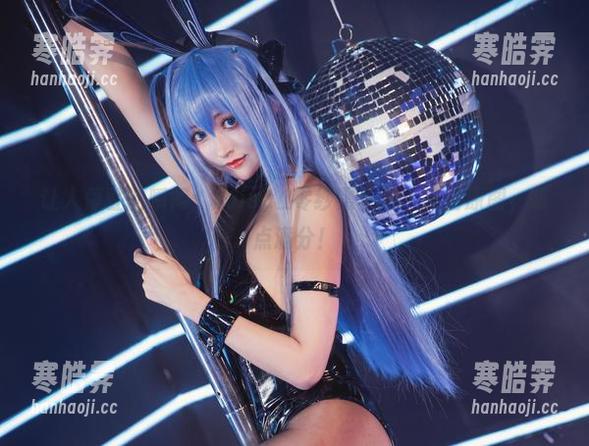 让人停驻的瞬间：Luisa_零纱黑枪呆，高清原图，萌点满分！