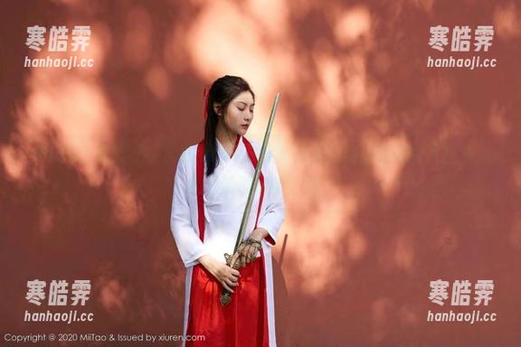 MiiTao蜜桃社 - 小魔女lily修女：从黑暗到光明的图片合集，绝对颠覆你的三观！