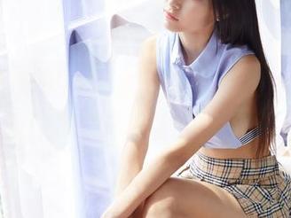 MiiTao蜜桃社 – 跟上露西Lucy的毛衣更新！你绝对想看这些美图！