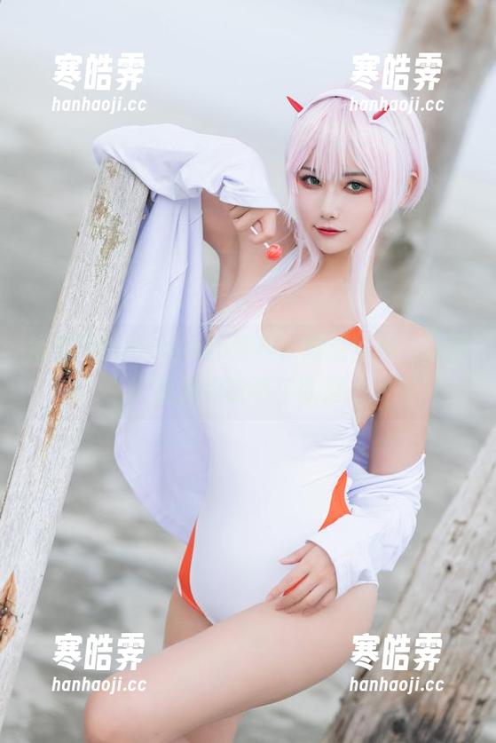 Momoko葵葵 浴室中的Momoko葵葵:高清写真,演绎浅浅的暧昧与欲望