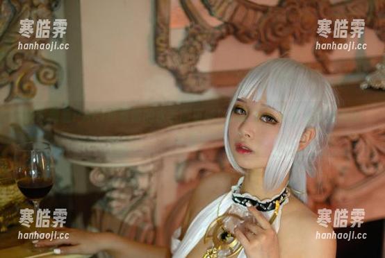快来看看PAKI草莓酱的水手服更新！这组图片简直是颠覆我的审美！