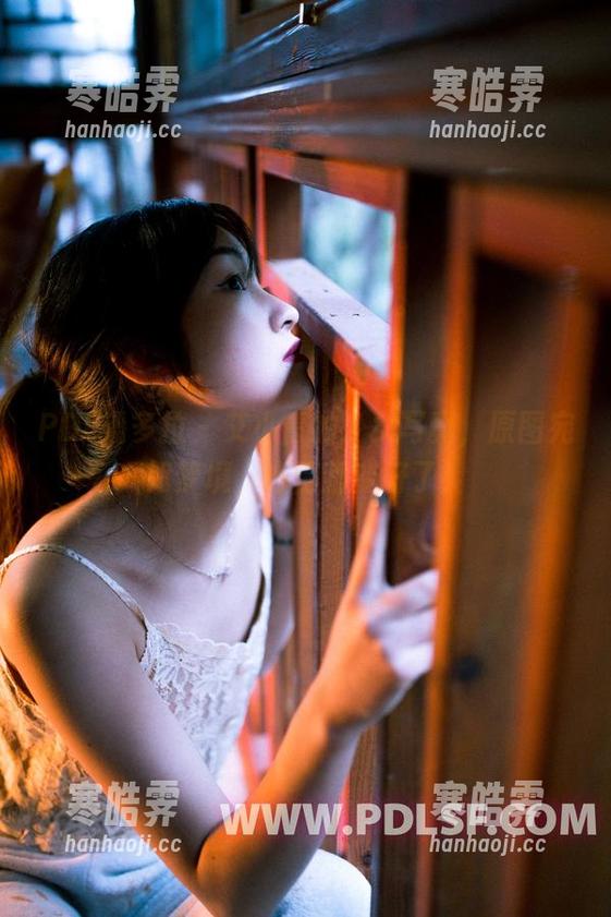 PDL潘多拉 - 艾小青的少女写真，原图宛如梦境，心情都变好了！