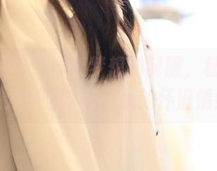 ROSI写真 – 穿着梦想的制服，杨晨晨在作品分享里打开了我的怀旧情结。