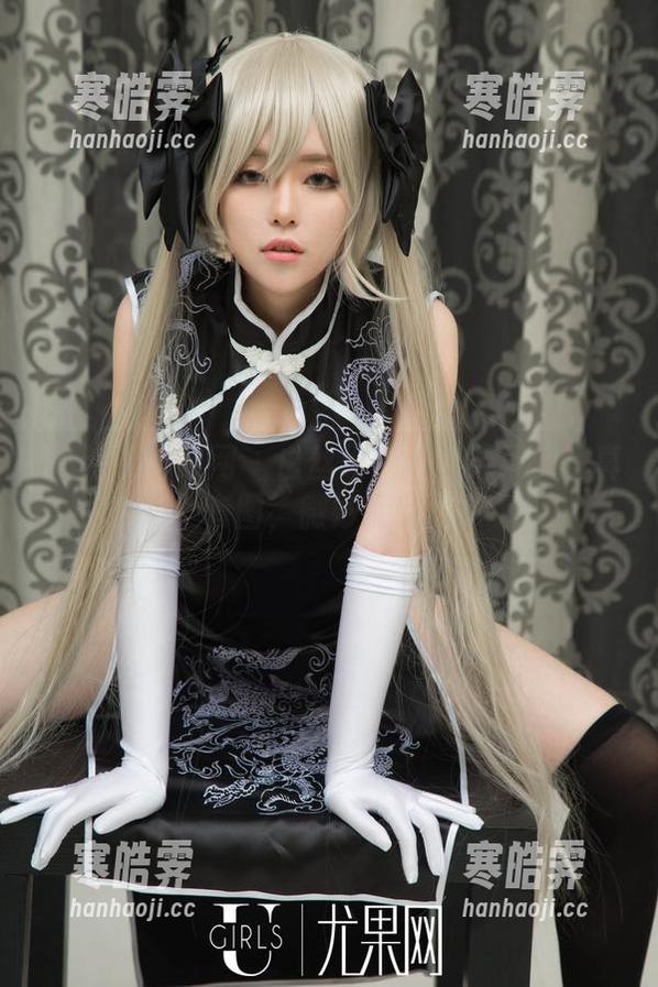 UGirls尤果网 - 白丝幻影：杨果果的写真套图，微妙又动人
