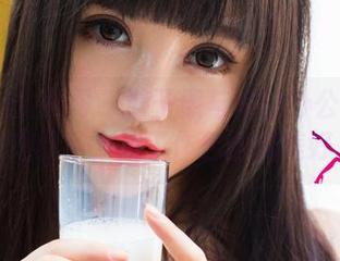 UGirls尤果网 – 游子熙与她的办公室：私拍图集，被工作包围的美好