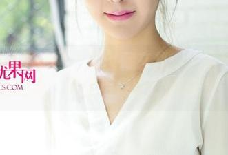 UGirls尤果网 – 网盘藏玄机：王语纯的裸足足迹，下载后保留你的幻想！