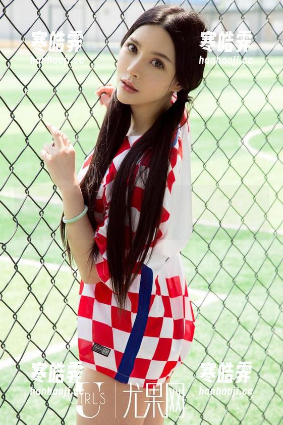 UGirls尤果网-白熙萌 UGirls尤果网 - 想要白熙萌的白丝图包?下载这份清新,让你一秒变身小清新!