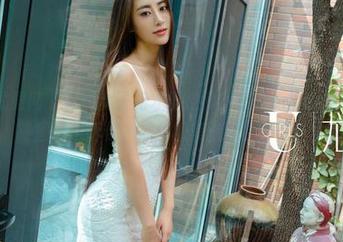 UGirls尤果网 – 谁说女子无才便是德？郝晴Grace的女神福利图包告诉你，才华和美貌可以兼得！