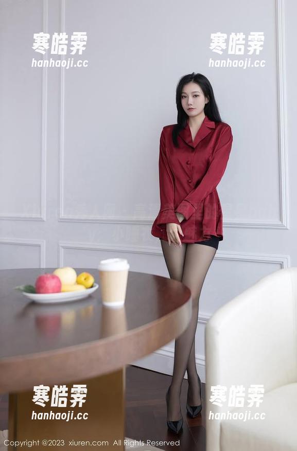 Xiuren秀人网 - 高清美图里的星星baby：小睡衣，大魅力