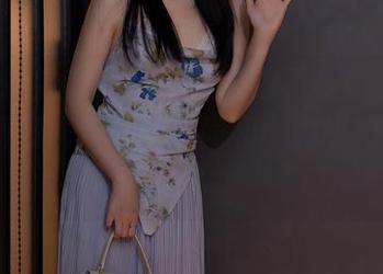 Xiuren秀人网 – 你一定得看看！涵涵Luna短裙在线合集，时尚和小调皮的完美结合！