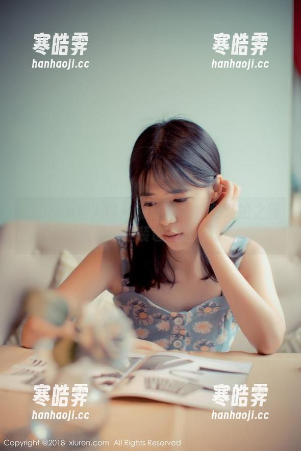 Xiuren秀人网 - 跟随西希白兔私拍之旅，看看职业装也能这么撩！