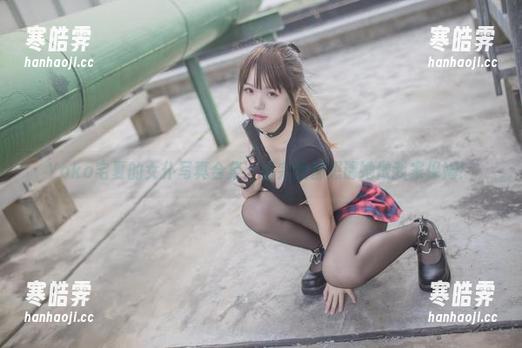 Yoko宅夏的女仆写真合集：看完我都想请她做我家保姆！