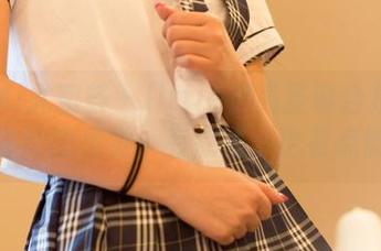 YouMi尤蜜荟 – little贝壳圣诞合集：那种暧昧的感觉，有点甜，也有点微妙