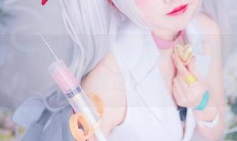 coser衣衣带你飞：浴缸套图合集，别问，问就是可爱！