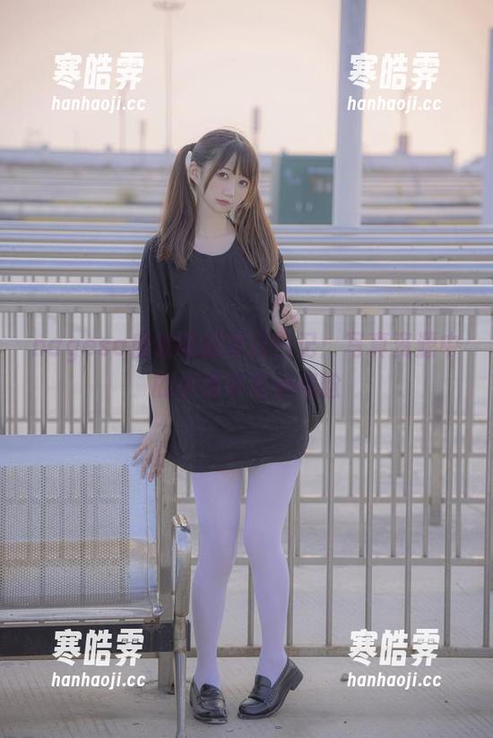 nagesa魔物喵的夏日日记：写真资源中的小确幸与小尴尬