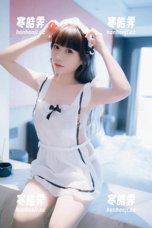 usejan蓝蓝教室私拍原图，真的是心动的感觉？