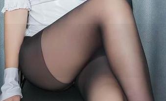 w黑米粥w的女仆内衣合集，全新视角，渐渐转移的注意力。