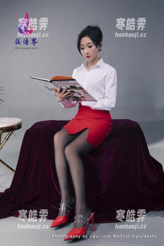 丽柜-Amily 丽柜 - 这不是‘挣扎’,这是Amily的睡衣魅力大揭秘图片合集!