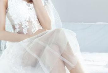 丽柜 – 分享一下子晴的黑丝美图，瞬间感觉这个秋天不一样！
