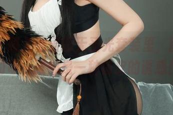 丽柜 – 陷入潼潼的无圣光套装里，图包中的每一张都是一种俏皮的诱惑！