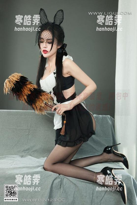丽柜 - 陷入潼潼的无圣光套装里，图包中的每一张都是一种俏皮的诱惑！