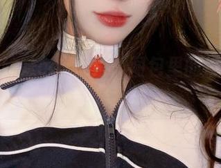 九言的妹妹cos大片：图包里的每一帧都像是梦境
