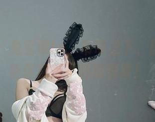 微密圈 – 兔宝妮to，吊带之下，图包里藏着你意想不到的惊喜！