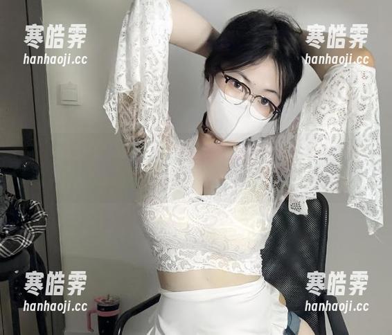 微密圈 - 可爱的肉巴和她的粉色写真，有种很奇妙的吸引力，资源也太丰富了吧！
