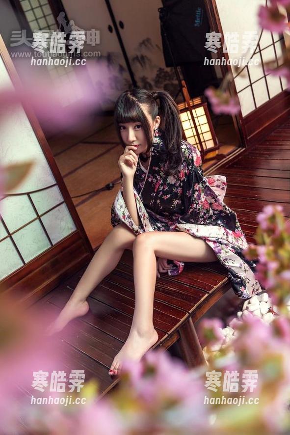 头条女神 - JennyR的情绪人像图集，你准备好面对内心的小冲击了吗？