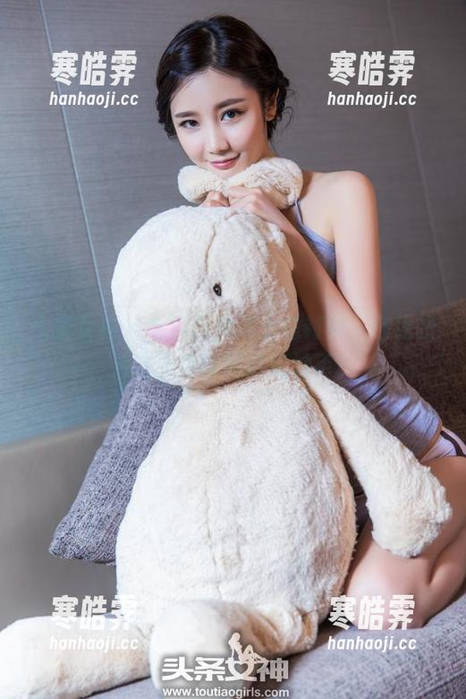 头条女神 - 当李由美遇上白衬衫，在线图片告诉你啥叫搭配妙手！