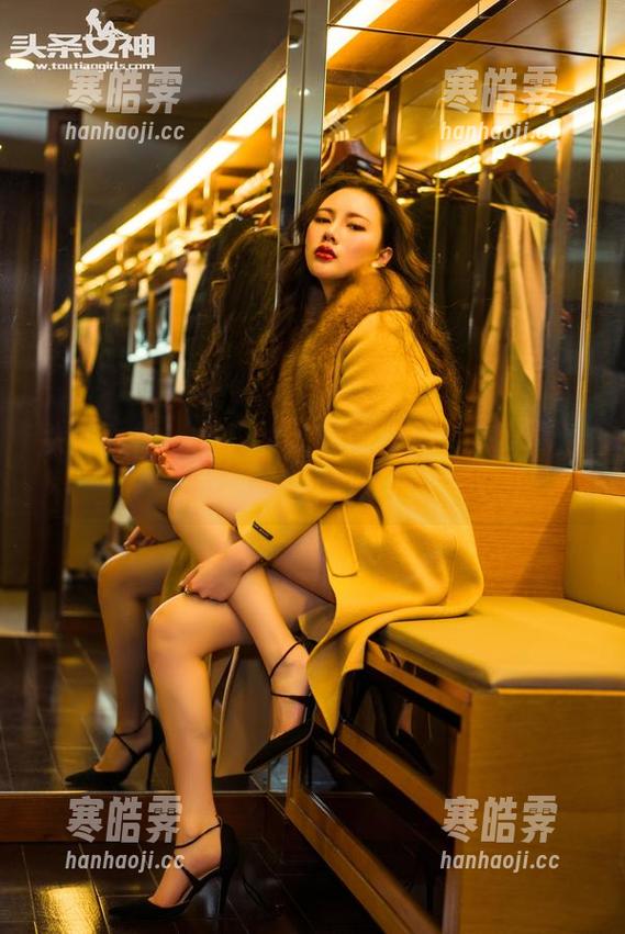 头条女神 - 看！火儿如何用套装演绎高清合集的时尚神话！