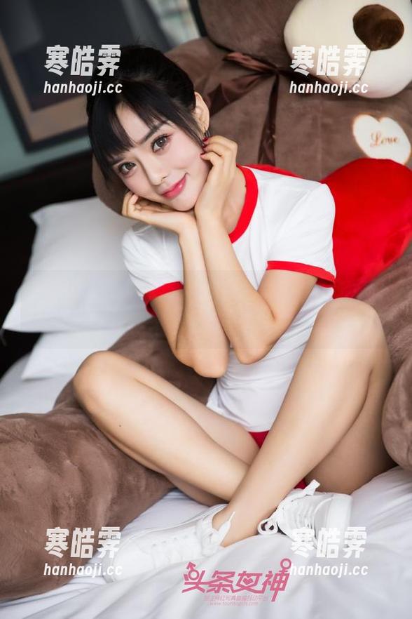 头条女神 - 下载王竹浴室写真，准备好面对各种不确定的情绪了吗？