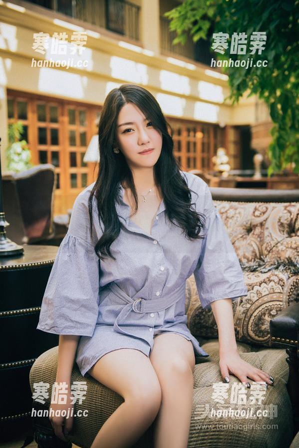 头条女神 - 走进神琦泽步的瑜伽图集，似乎是眼前一亮的瞬间！
