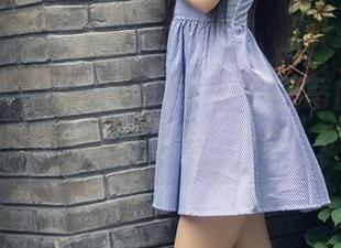 头条女神 – 职业校服模特？罗蔓蒂的图库下载，总有一款适合你！