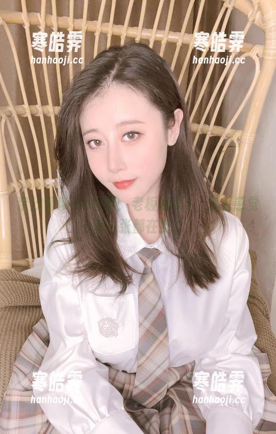 奈汐酱Nice 奈汐酱Nice图册:老板娘4.0,怎么感觉每一张都在撩?