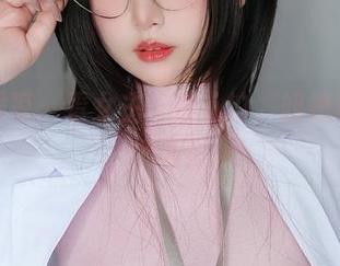 坐着乘凉，看女主K的私拍，姐姐真的是个画！