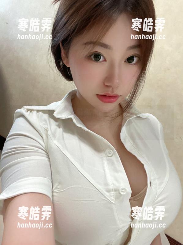 微密圈 - 这才是最新的潮流！看奶宝妹纸短裤原图，简直不想移开眼睛！