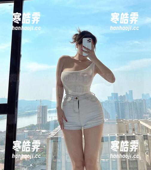 微密圈 - 安妮yoo的连体衣系列：从图库里偷偷拿来的风情分享