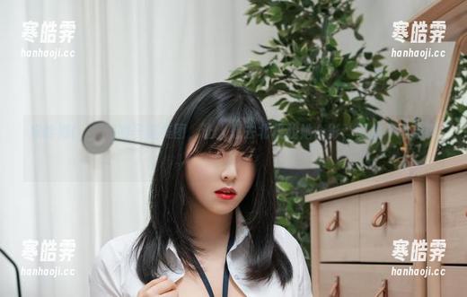 宋哈娜(송하나)的圣诞美图，让人想去北极找她合影，图集不再单调！