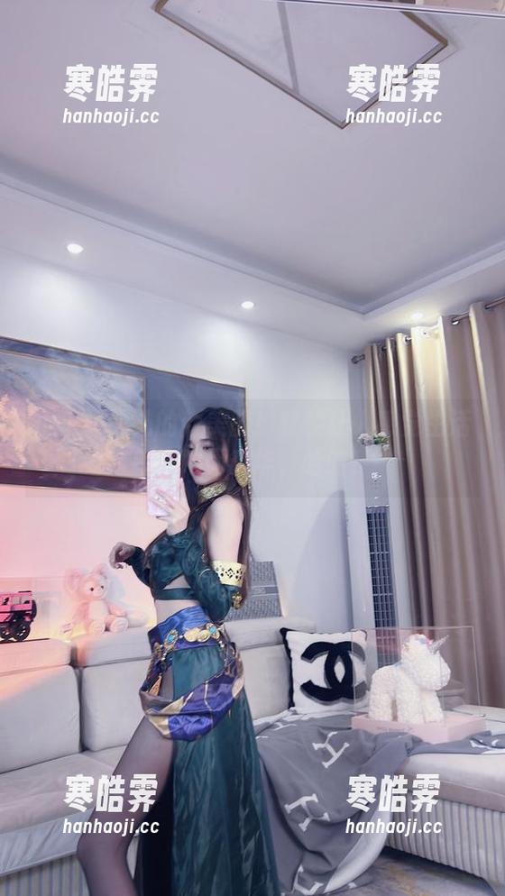 小小奶瓶儿 小小奶瓶儿的新美图!套装让人感觉生活都在瞬间升华,哈哈!