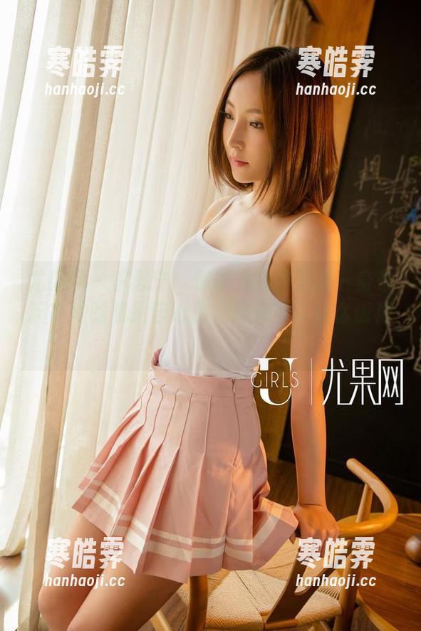 尤果网 - 李思宁：你以为校服只是一身布料？她的私拍告诉你，原来可以这么惊艳！