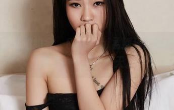 尤物馆 – 私拍约会，FoxYini孟狐狸的短裙让我想到了……那个夏天。