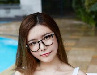 尤物馆 – 福利满满！Kely香香少女系列作品，逐帧都值得一赞！