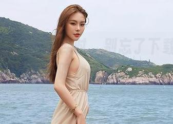 尤蜜荟 – 浏览图库时，别忘了下载尹菲的水手服，真不错！