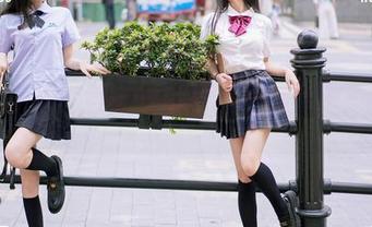 尤蜜荟 – 学姐熊小诺：那些让人侧目的高清美图，你准备好了吗？