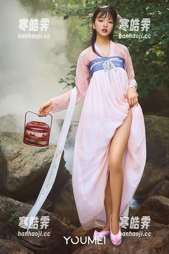 尤蜜荟-王雨纯 尤蜜荟 - 免费享用王雨纯的运动美照,精致得让人怀疑自己还能不能动…